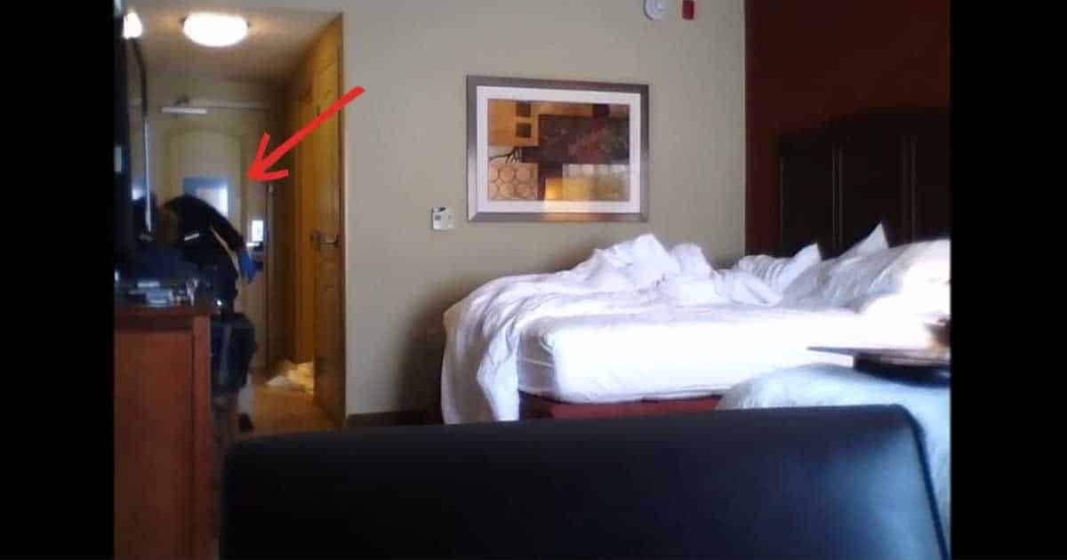 He Set Up A Hidden Camera In His Hotel Room What He Discovered Was 1230